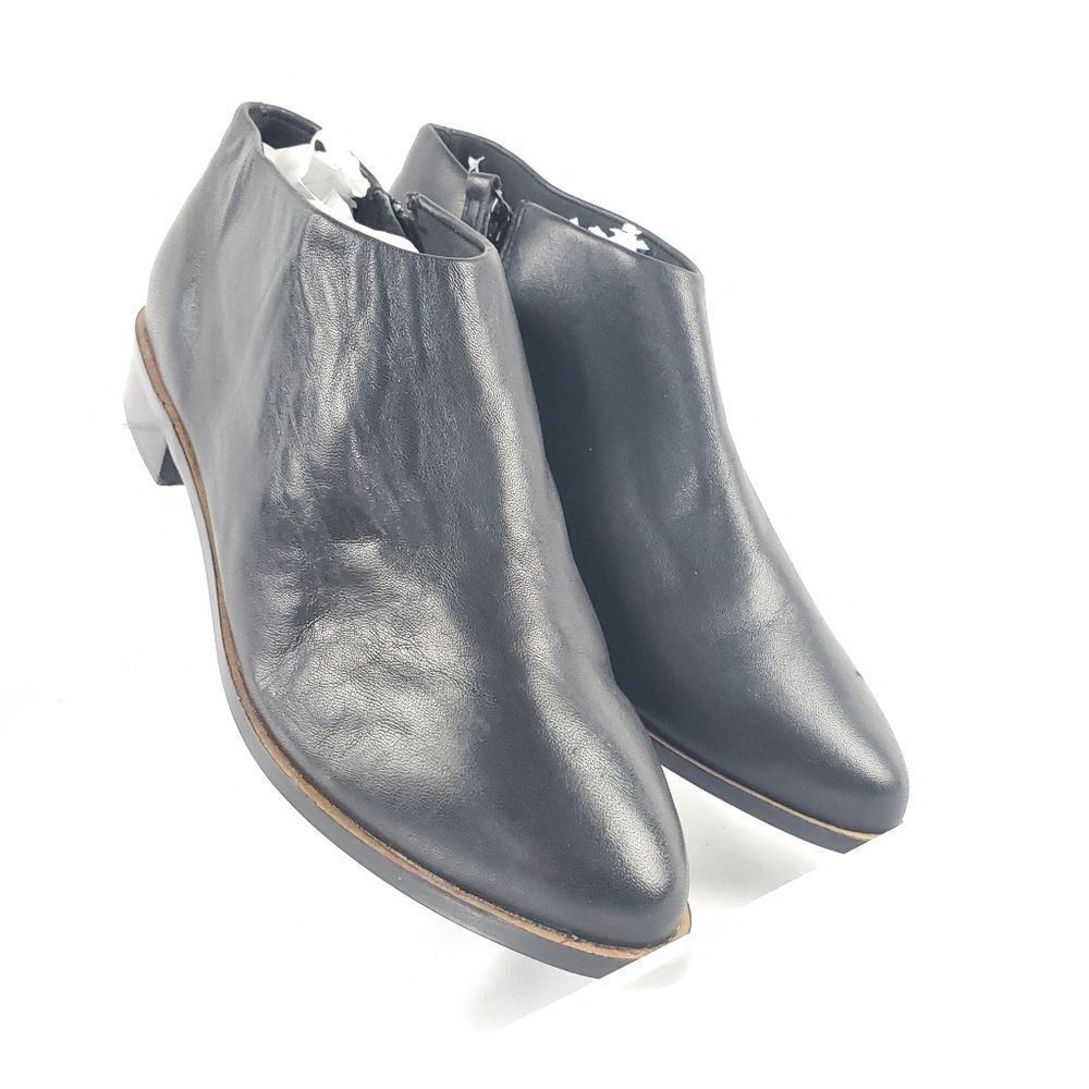 KDB women’s Black Leather‎ Ankle Boots Sz 7.5 NWT side zipper